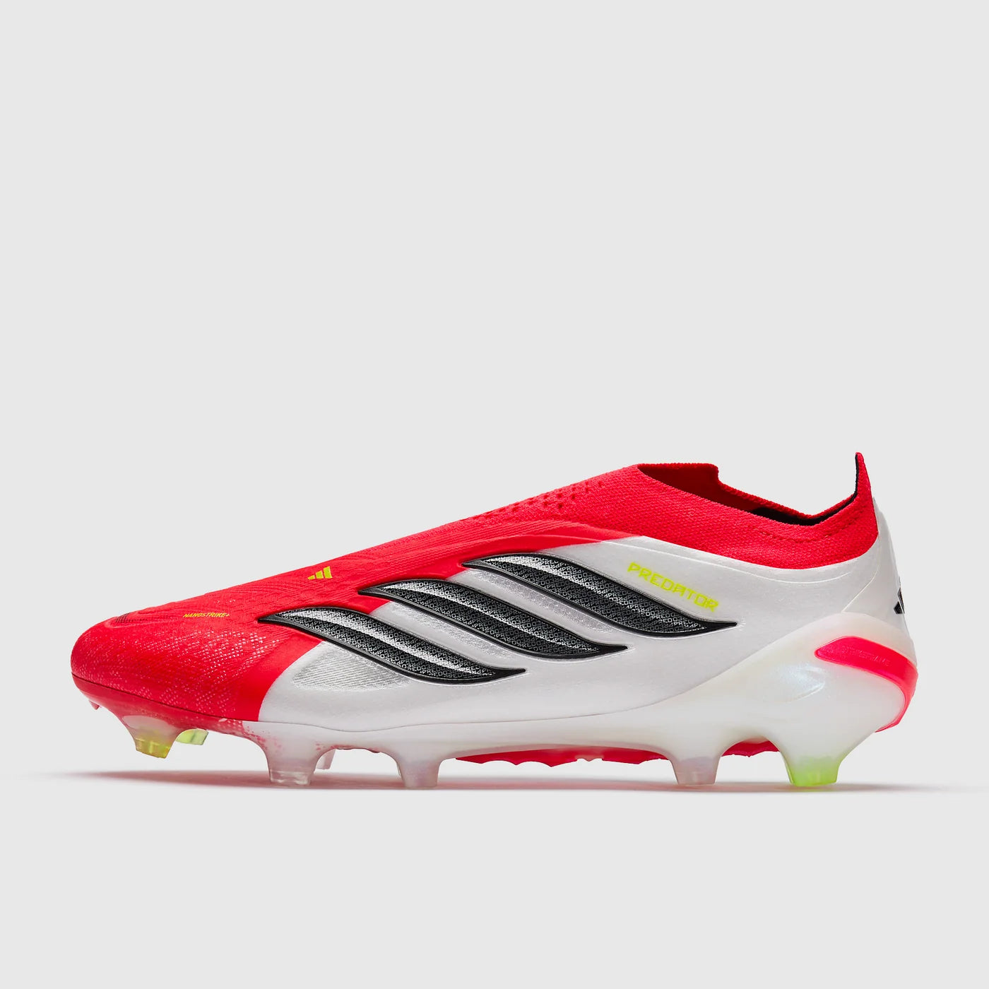 ADIDAS PREDATOR ELITE LACELESS FG WC26