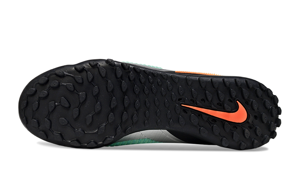 נייק פאנטום אליט קטרגל