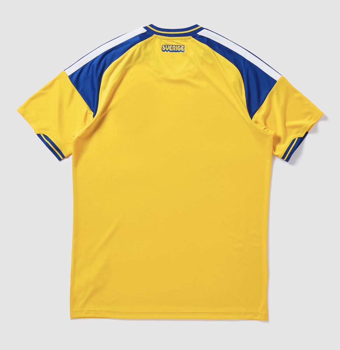 חולצת בית נבחרת שבדיה מונדיאל 2026