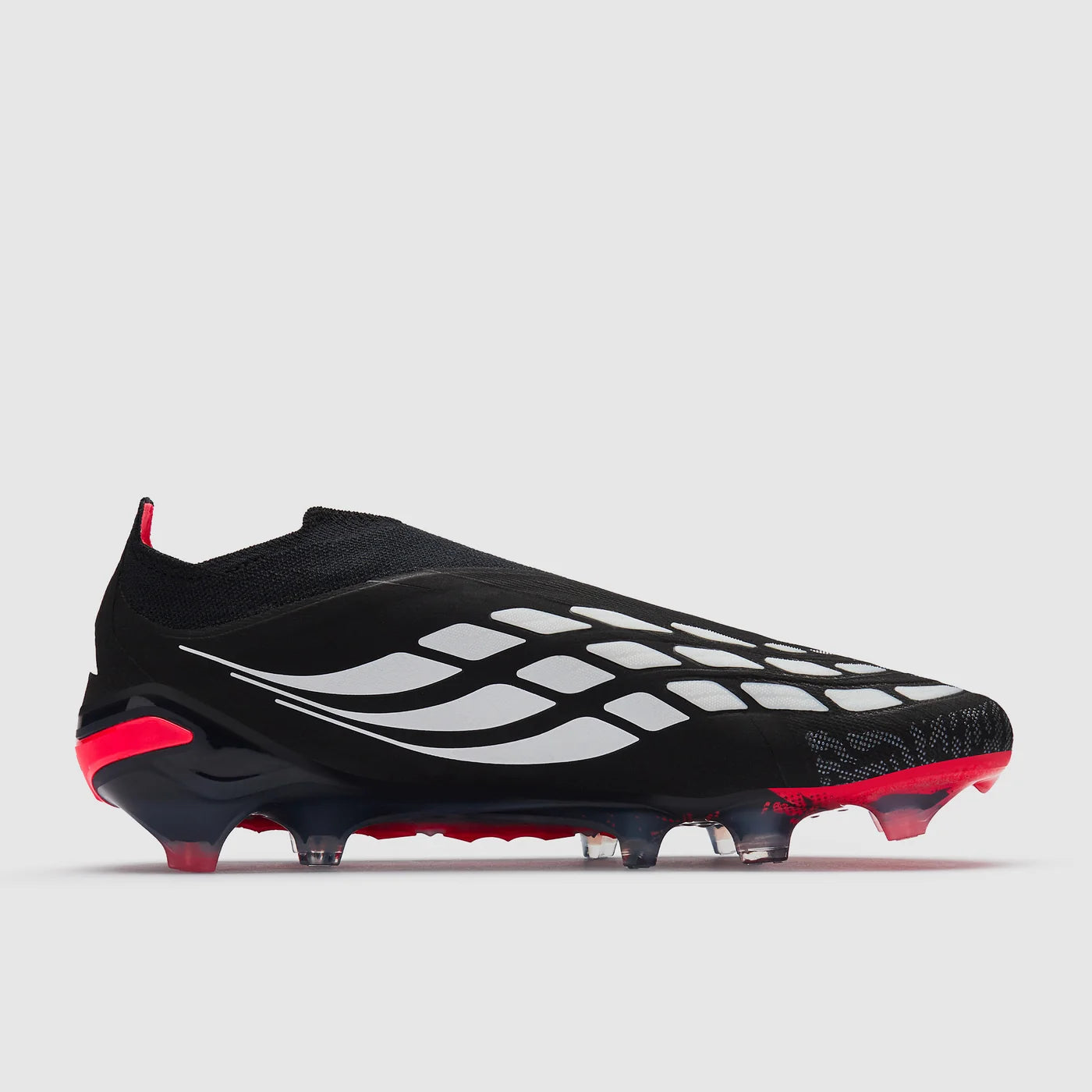 ADIDAS PREDATOR ELITE LACELESS FG WC26