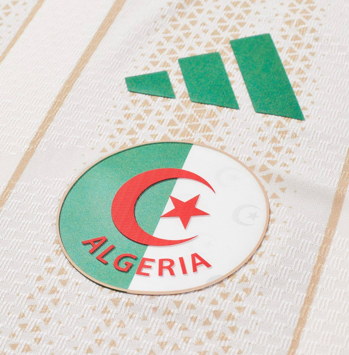 חולצת בית נבחרת אלג׳ריה מונדיאל 2026