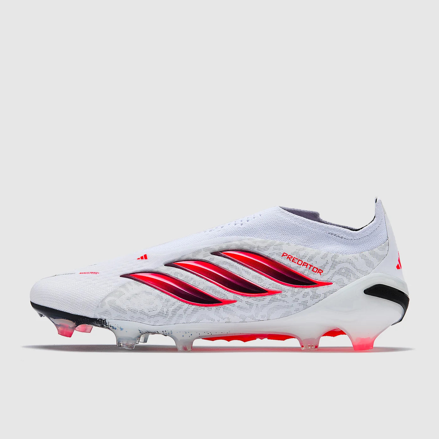 ADIDAS PREDATOR ELITE LACELESS FG WC26