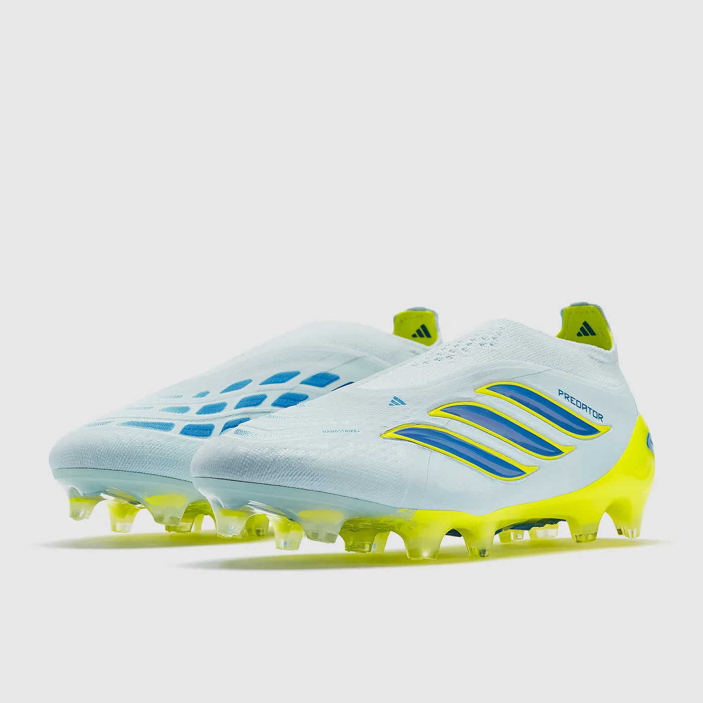 ADIDAS PREDATOR ELITE LACELESS FG WC26