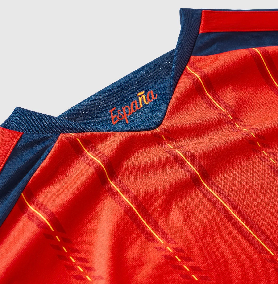 חולצת בית נבחרת ספרד שרוול ארוך מונדיאל 2026